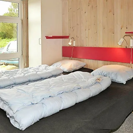 Four-bedroom Holiday In Henne 8 * Henne Strand