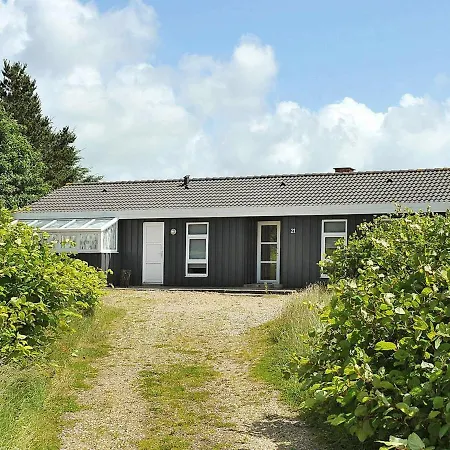 Four-bedroom Holiday In Henne 8 *